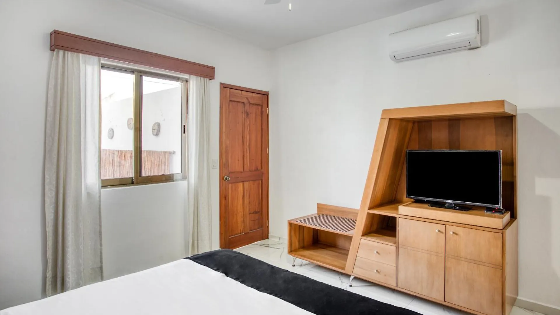 פלאייה דל כרמן Capital O Hotel Yukon
