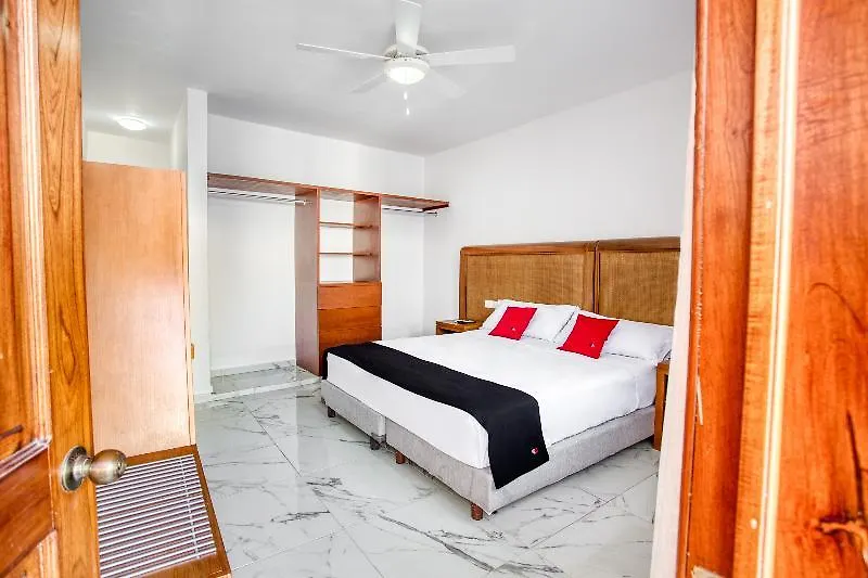 Capital O Hotel Yukon Playa del Carmen